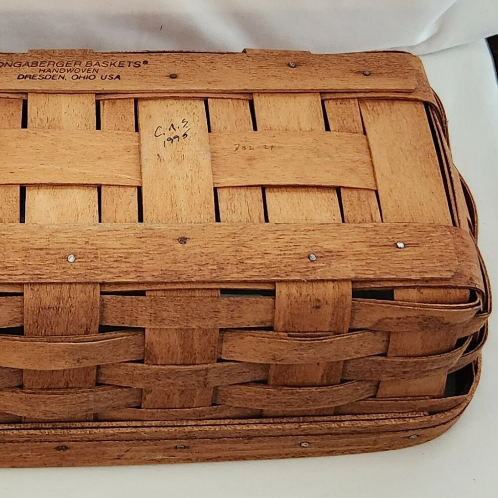 Longaberger Bread Basket vintage 1995 includes plastic protector SEE PHOTOS - Picture 6 of 7
